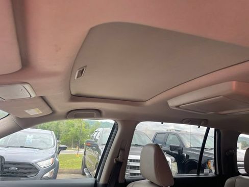 Used 2020 Honda Pilot Touring image 22