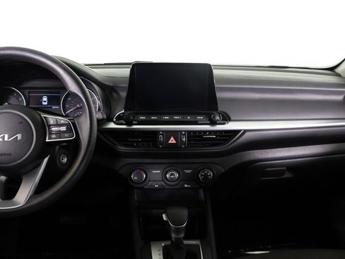 Used 2023 Kia Forte LXS w/ LXS Technology Package FWD image 32