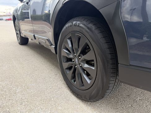 Used 2023 Subaru Outback Onyx Edition image 11