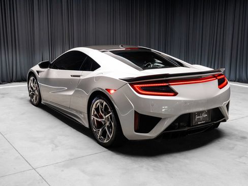 Used 2017 Acura NSX AWD/4WD image 36