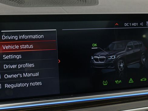 Used 2021 BMW X5 M50i w/ Premium Package image 54