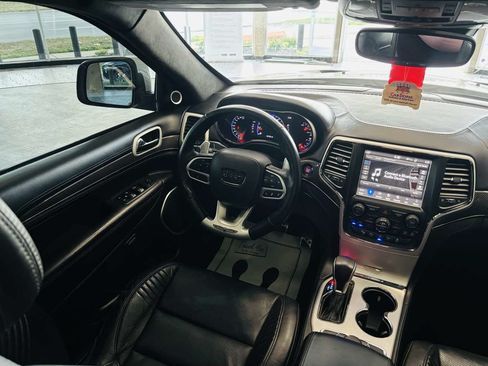 Used 2018 Jeep Grand Cherokee Trackhawk AWD/4WD image 57