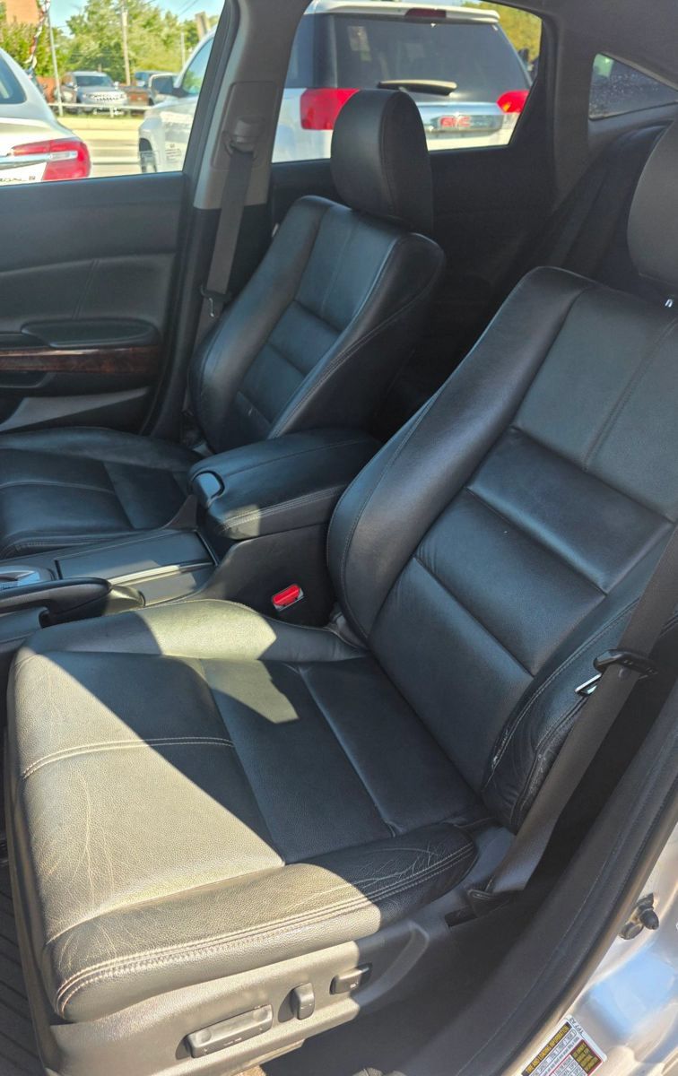 Used 2012 Honda Crosstour EX-L image 9