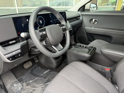 Used 2025 Hyundai Ioniq 5 SE RWD image 31