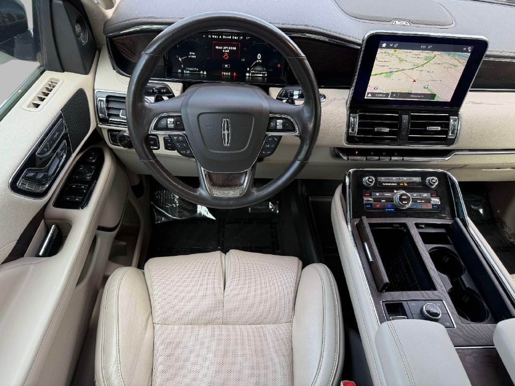 Used 2019 Lincoln Navigator Reserve w/ Cargo Package AWD/4WD image 4