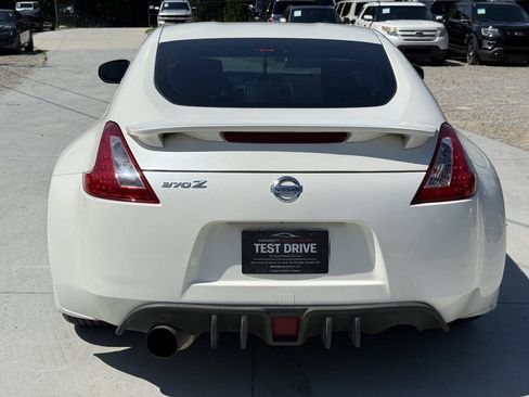 Used 2014 Nissan 370Z Coupe w/ Sport Package RWD image 8