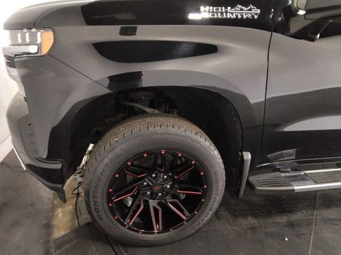 Used 2019 Chevrolet Silverado 1500 High Country image 45