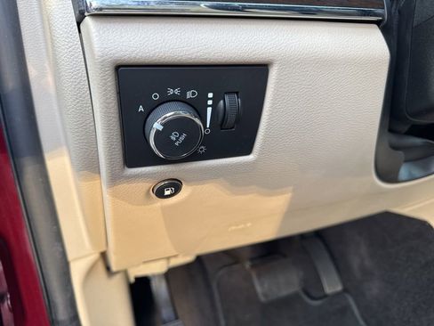 Used 2018 Jeep Grand Cherokee Limited image 19