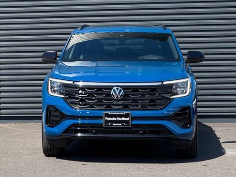 Used 2025 Volkswagen Atlas Cross Sport SEL R-Line AWD/4WD image 10