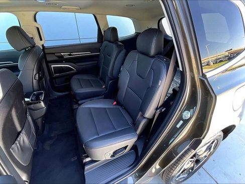 Used 2025 Kia Telluride S AWD/4WD image 25