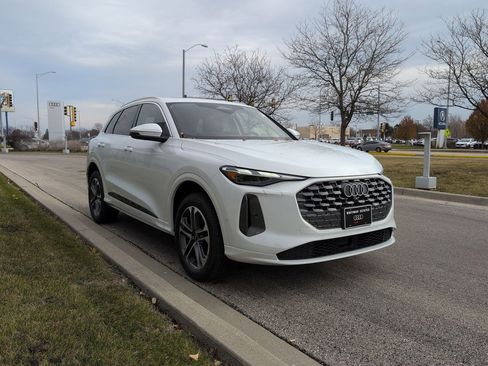 New 2025 Audi Q5 Premium image 27