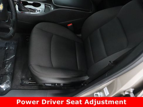 Used 2024 Chevrolet Malibu RS image 15