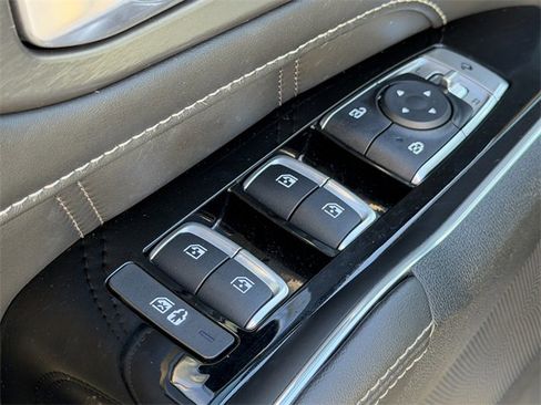 Used 2023 Kia Sorento SX image 23