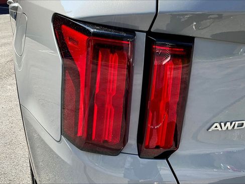 Used 2022 Kia Sorento SX image 25