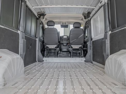 Used 2025 RAM ProMaster 2500 w/ Convenience Group FWD image 33