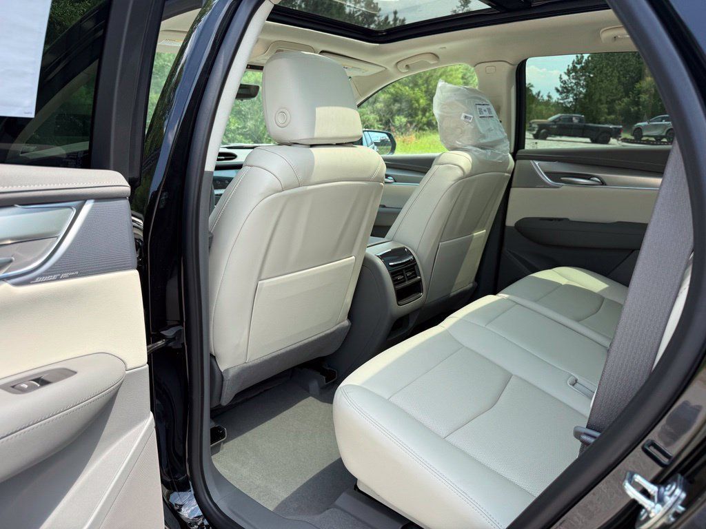 Certified 2026 Cadillac XT5 Premium Luxury w/ Driver Assist Package FWD image 20