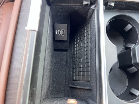 New 2025 Lincoln Navigator L Reserve image 21