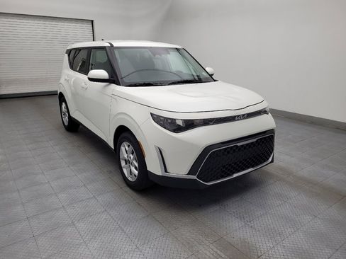 Used 2025 Kia Soul LX w/ LX Technology Package image 13