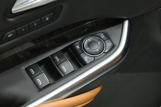 Used 2023 Cadillac XT4 Sport FWD image 37