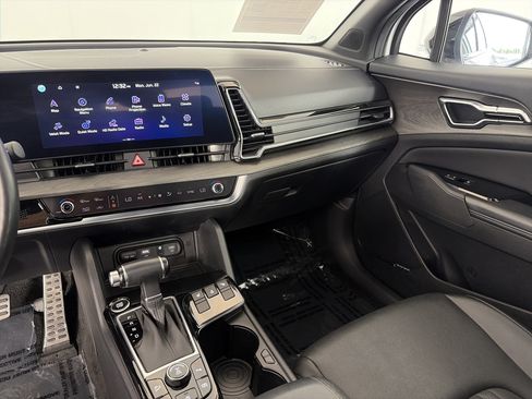 Certified 2024 Kia Sportage X-Pro AWD/4WD image 4