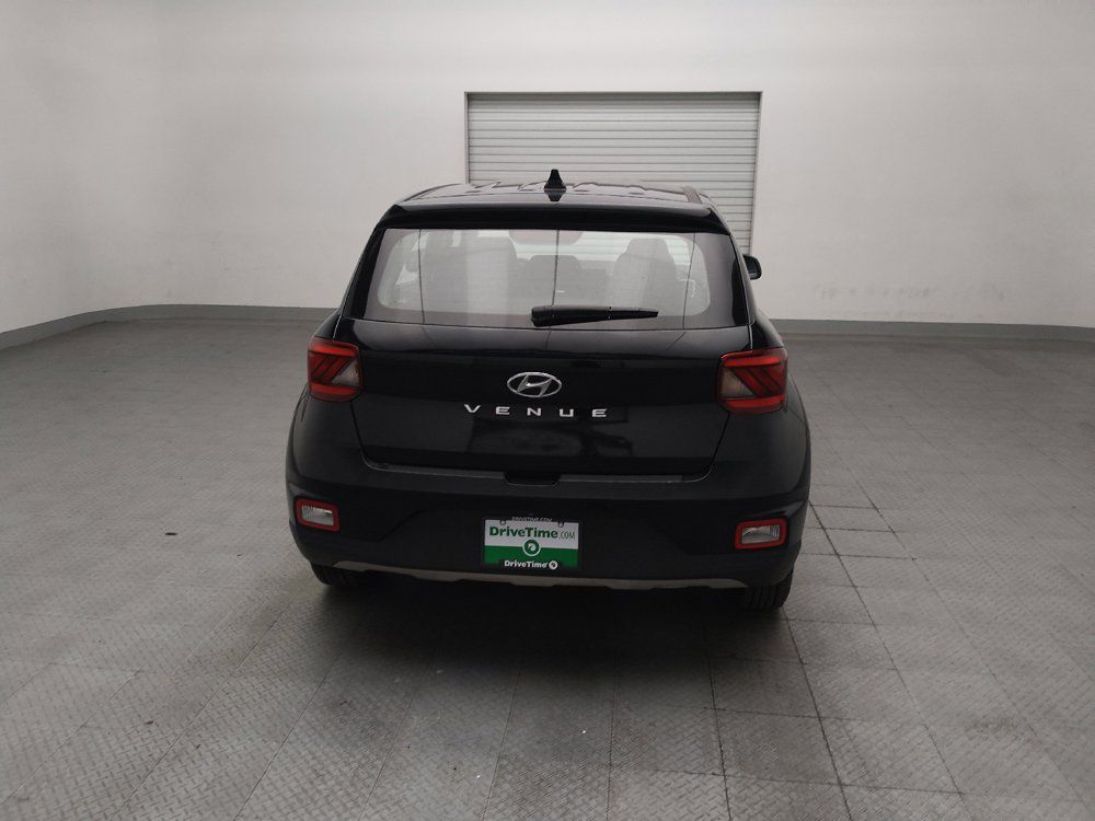 Used 2021 Hyundai Venue SE FWD image 7