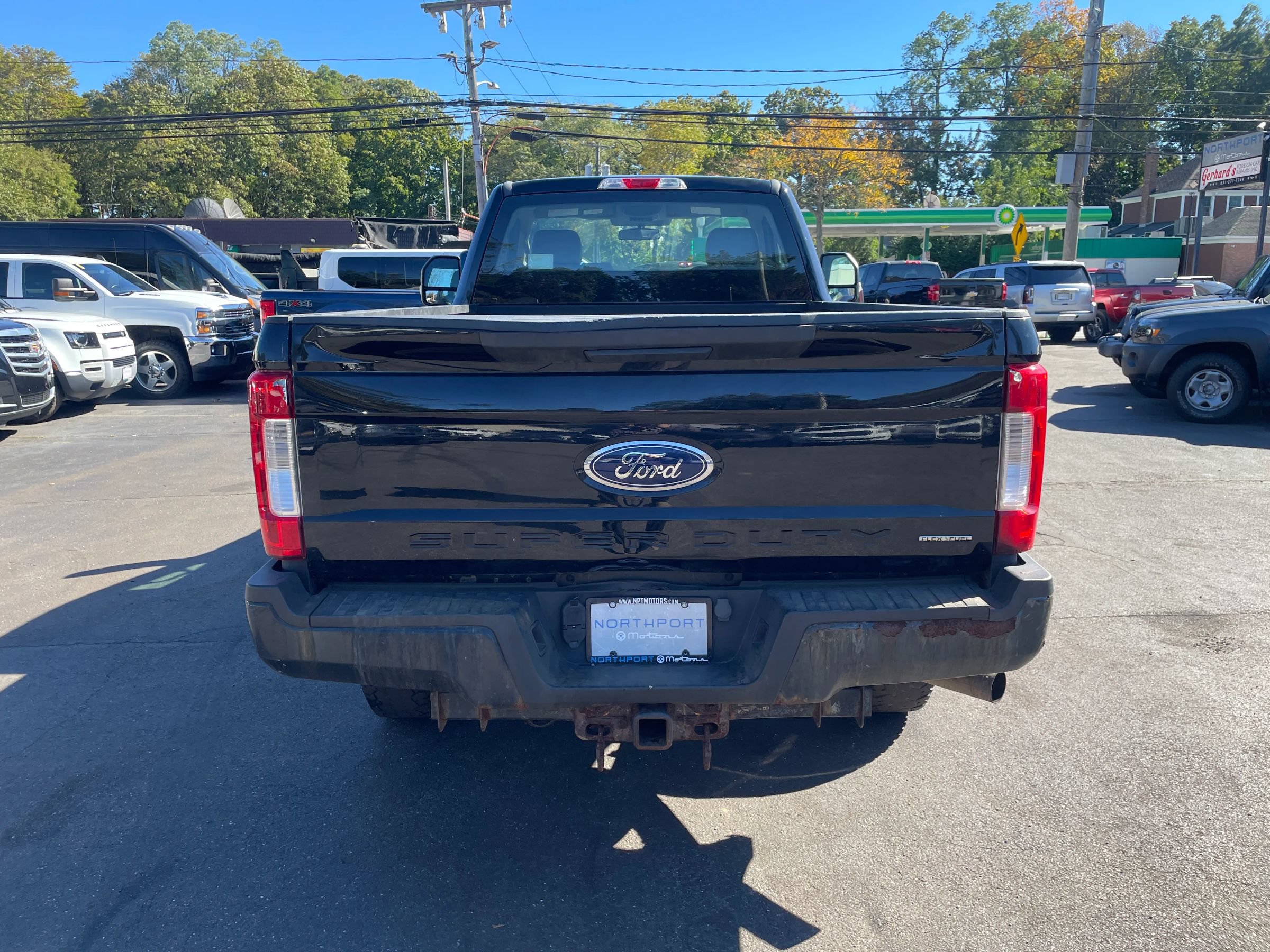 Used 2017 Ford F250 XL w/ Power Equipment Group AWD/4WD image 4