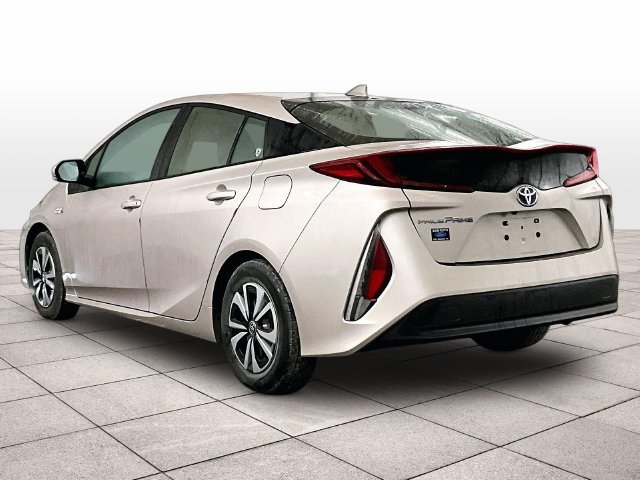 Used 2017 Toyota Prius Prime Plus w/ Carpet Mat Package FWD image 10