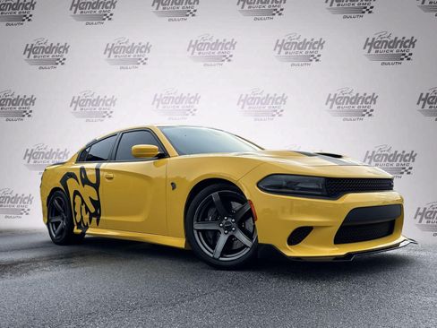 Used 2018 Dodge Charger SRT Hellcat RWD image 2