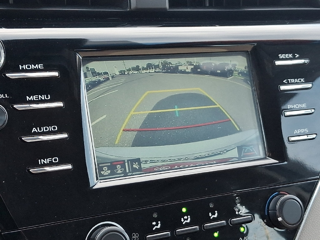 Certified 2018 Toyota Camry LE w/ Convenience Package FWD image 17