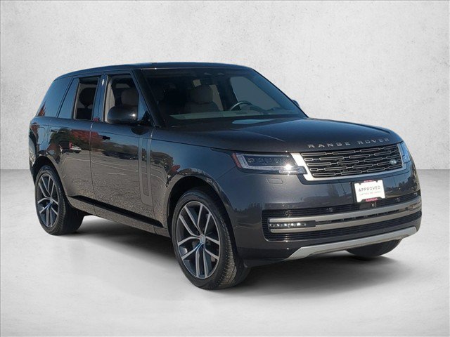 Used 2024 Land Rover Range Rover SE AWD/4WD image 3