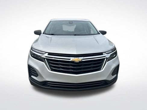 Used 2022 Chevrolet Equinox LS FWD image 9