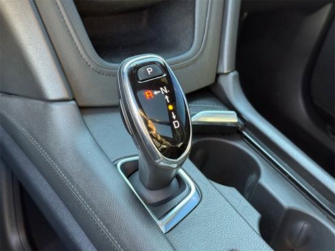 Used 2018 Cadillac XT5 Platinum w/ Driver Assist Package image 33