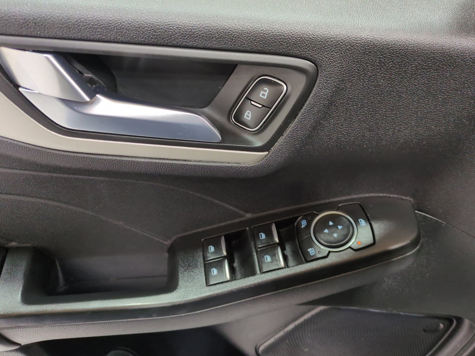Used 2022 Ford Escape SEL AWD/4WD image 18