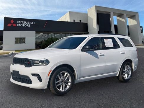 Used 2024 Dodge Durango GT image 1