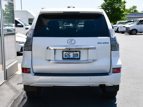 Used 2018 Lexus GX 460 Premium w/ Premium Package AWD/4WD image 9
