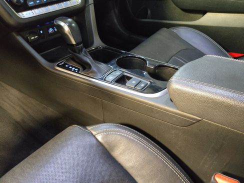 Used 2018 Hyundai Sonata Limited w/ Limited Ultimate Package 03 FWD image 26
