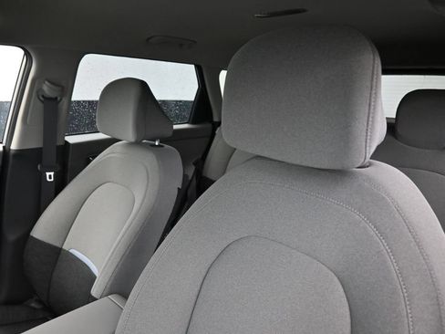 Used 2027 Kia Seltos LX AWD/4WD image 14