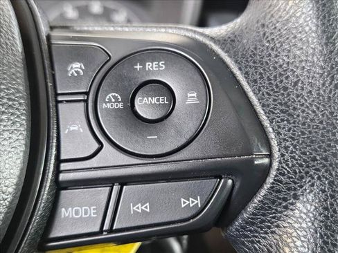 Used 2025 Toyota Corolla LE FWD image 19