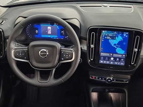 New 2026 Volvo XC40 B5 Plus w/ Protection Package Premier AWD/4WD image 27