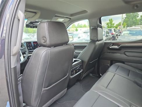 Used 2024 GMC Sierra 1500 SLT w/ SLT Premium Plus Package AWD/4WD image 19