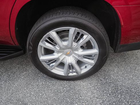 Used 2024 Chevrolet Tahoe High Country AWD/4WD image 35
