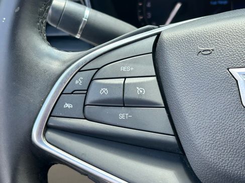 Used 2017 Cadillac XT5 Luxury w/ Driver Awareness Package FWD image 26