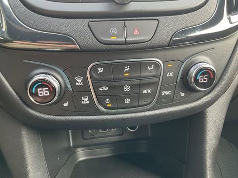 Used 2024 Chevrolet Equinox RS w/ RS Leather Package AWD/4WD image 7