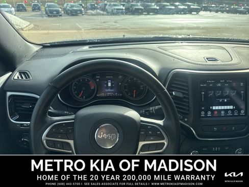 Used 2021 Jeep Cherokee Latitude Lux 80th Anniv w/ Quick Order Package 26U 80TH image 16