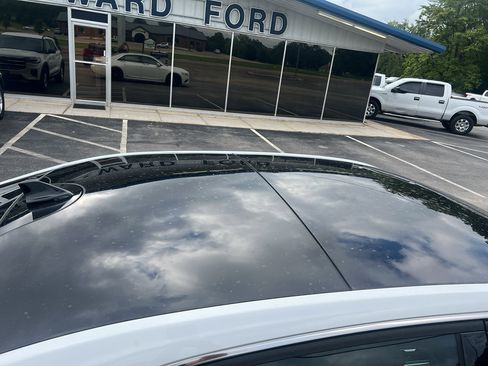 Used 2020 Lincoln Continental Reserve image 19