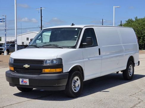 Used 2023 Chevrolet Express 2500 Extended w/ Driver Convenience Package RWD image 7