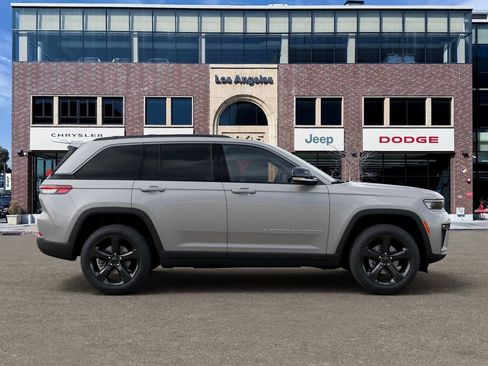 New 2026 Jeep Grand Cherokee Limited AWD/4WD image 21