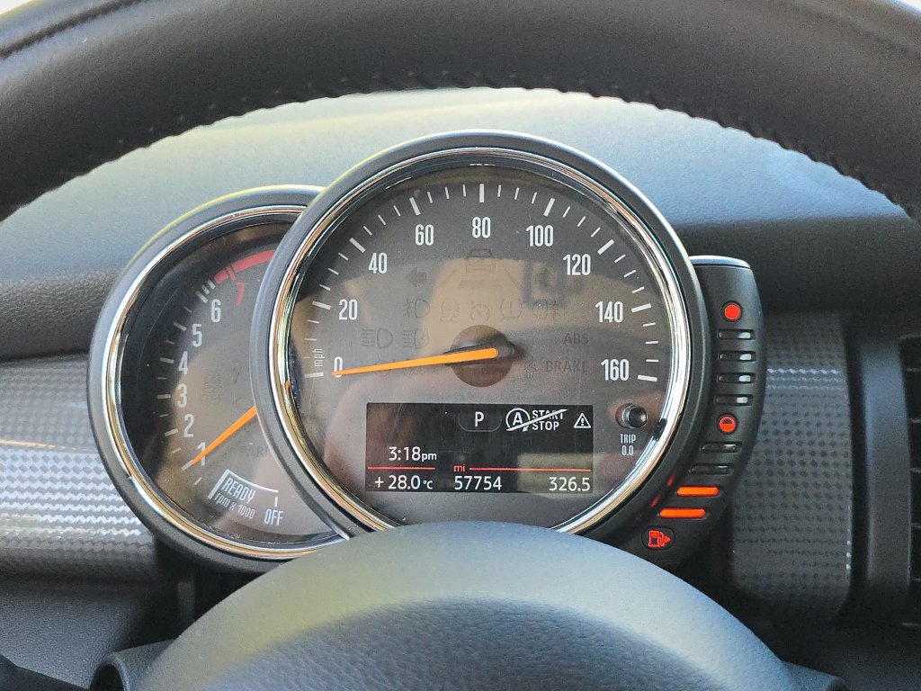 Used 2015 MINI Cooper 2-Door Hardtop FWD image 25