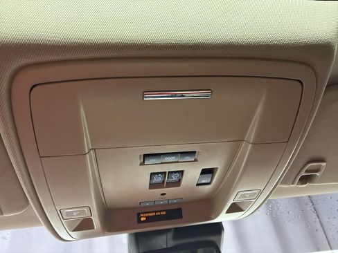 Used 2015 Chevrolet Silverado 1500 High Country w/ High Country Premium Package image 21