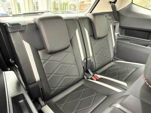 New 2026 Volkswagen Atlas Peak Edition AWD/4WD image 5